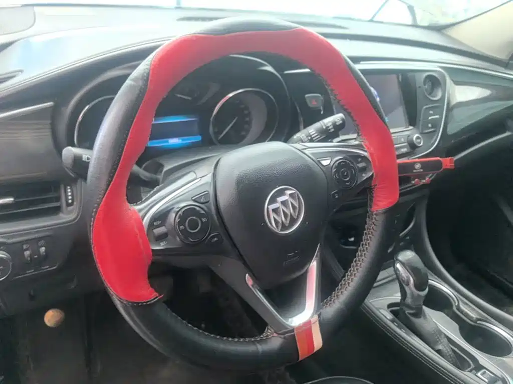 Buick Envision Plus 2018 — фото 11