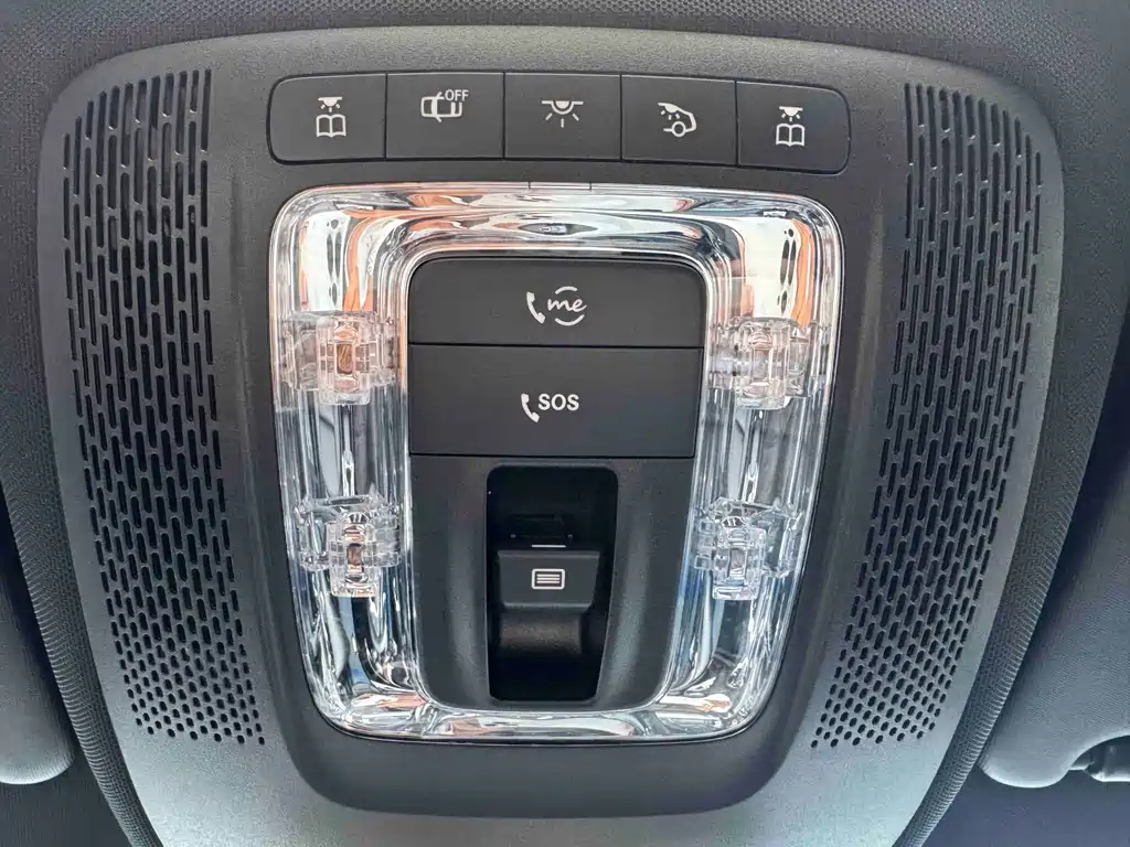 Mercedes-Benz A-Class 2022 — фото 15