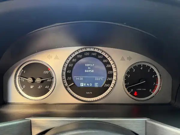 Mercedes-Benz GLK-Class 2011