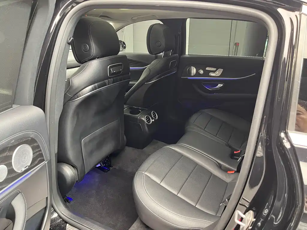 Mercedes-Benz E-Class 2020 — фото 11