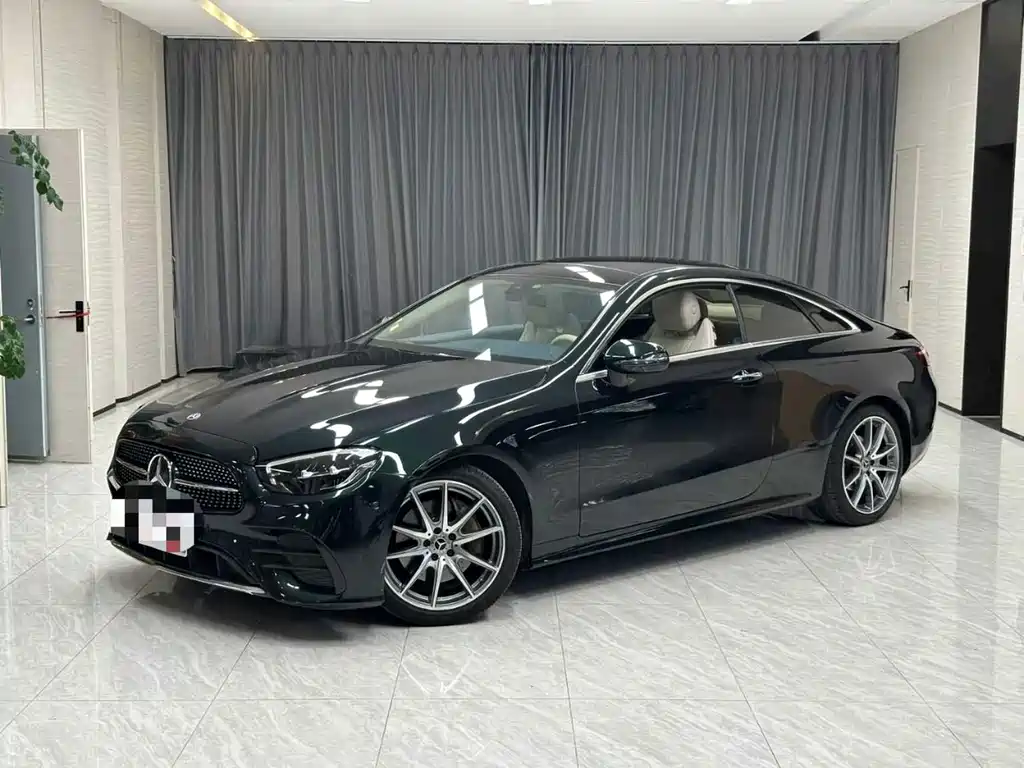 Mercedes-Benz E-Class 2023 — фото 1