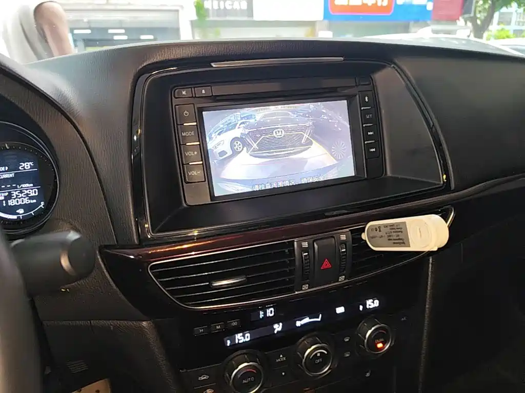 Mazda Atenza 2015 — фото 13