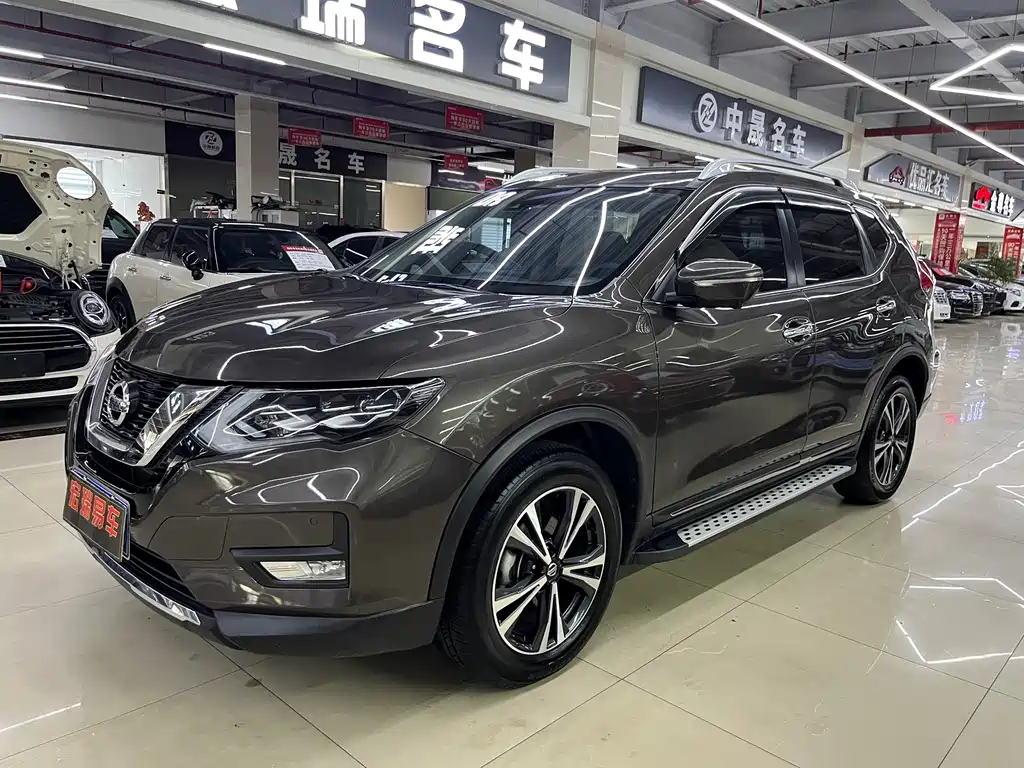 Nissan X-Trail 2018 — фото 1