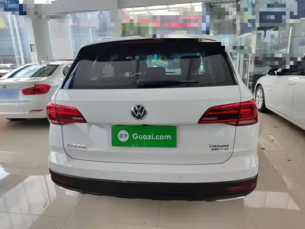 Volkswagen Tharu 2020