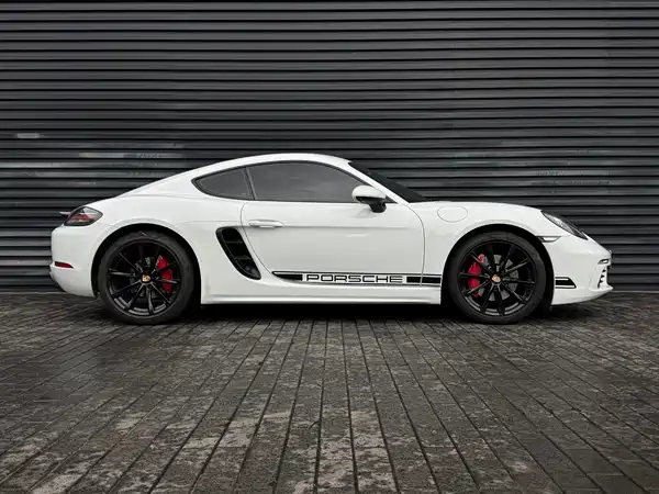 Porsche 718 2017