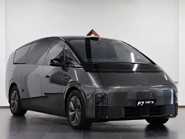 Li Auto MEGA 2025