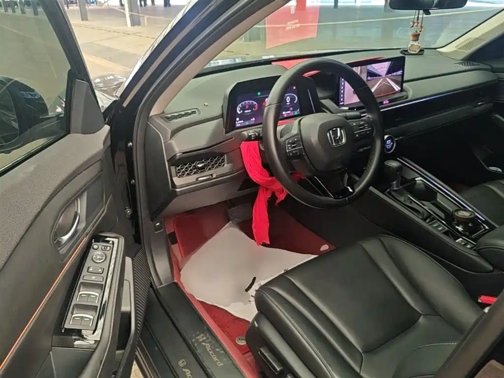 Honda Accord 2024 — фото 16