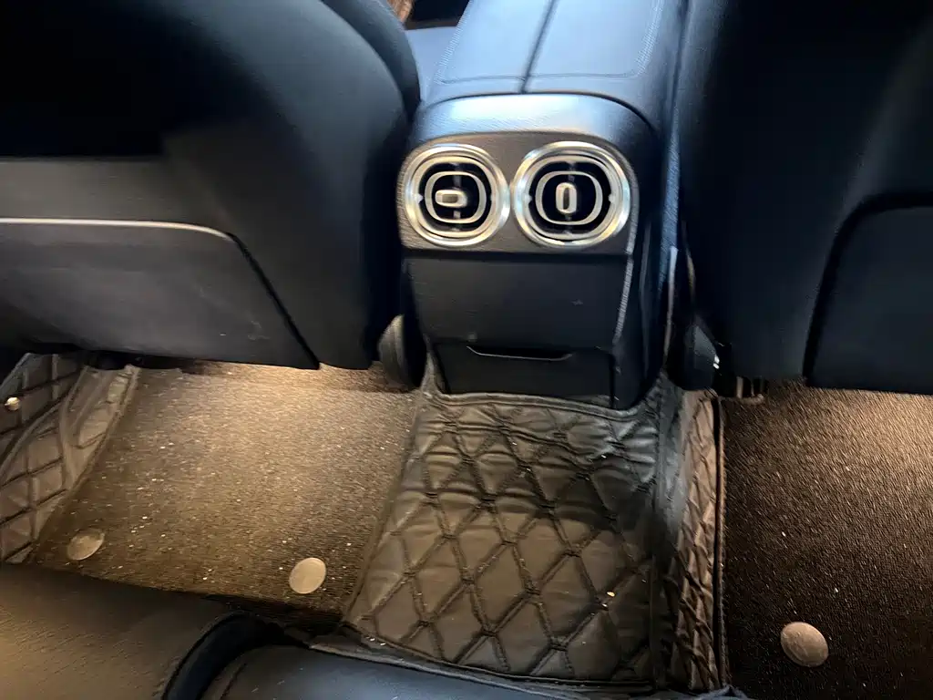 Mercedes-Benz C-Class New Energy 2024 — фото 9