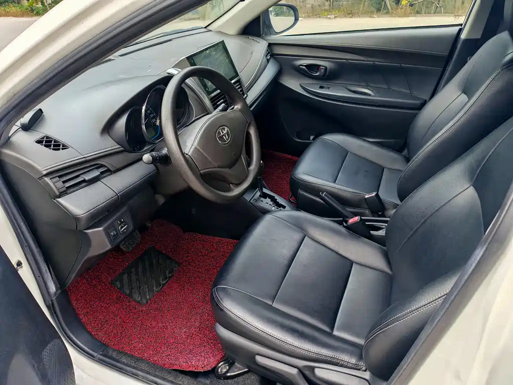 Toyota Vios 2015 — фото 7