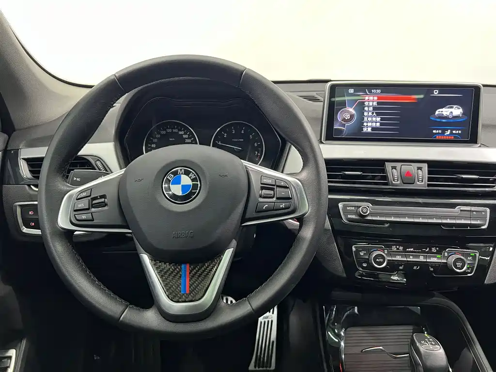 BMW X1 2017 — фото 15