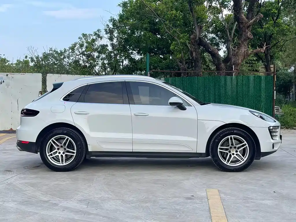 Porsche Macan 2017 — фото 5