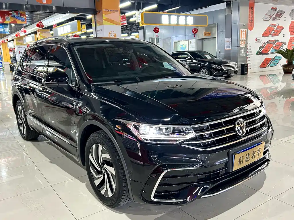 Volkswagen Tiguan L 2024 — фото 3