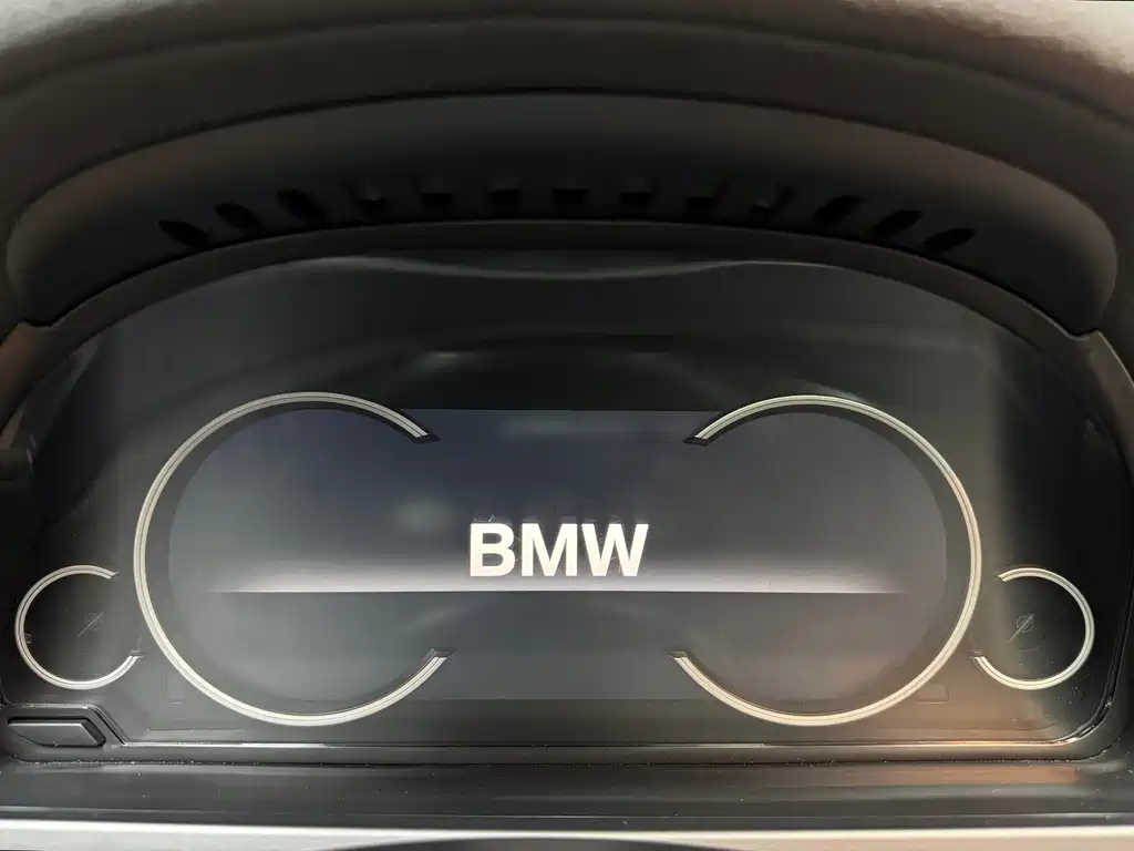 BMW 7 Series 2014 — фото 27