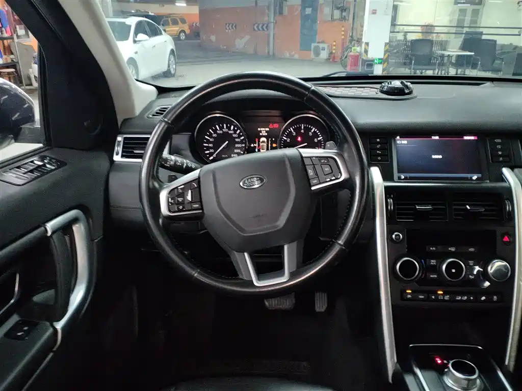 Land Rover Discovery Sport 2016 — фото 7