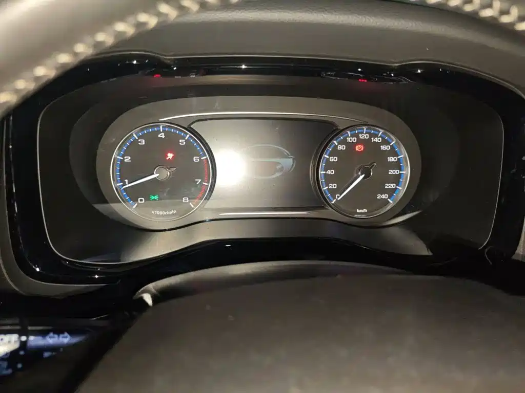 GAC Trumpchi M8 2018 — фото 12