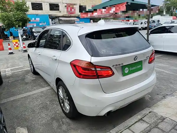BMW 2 Series Station Wagon 2019