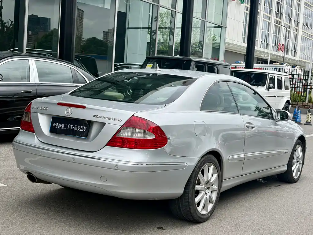 Mercedes-Benz CLK-Class 2007 — фото 11