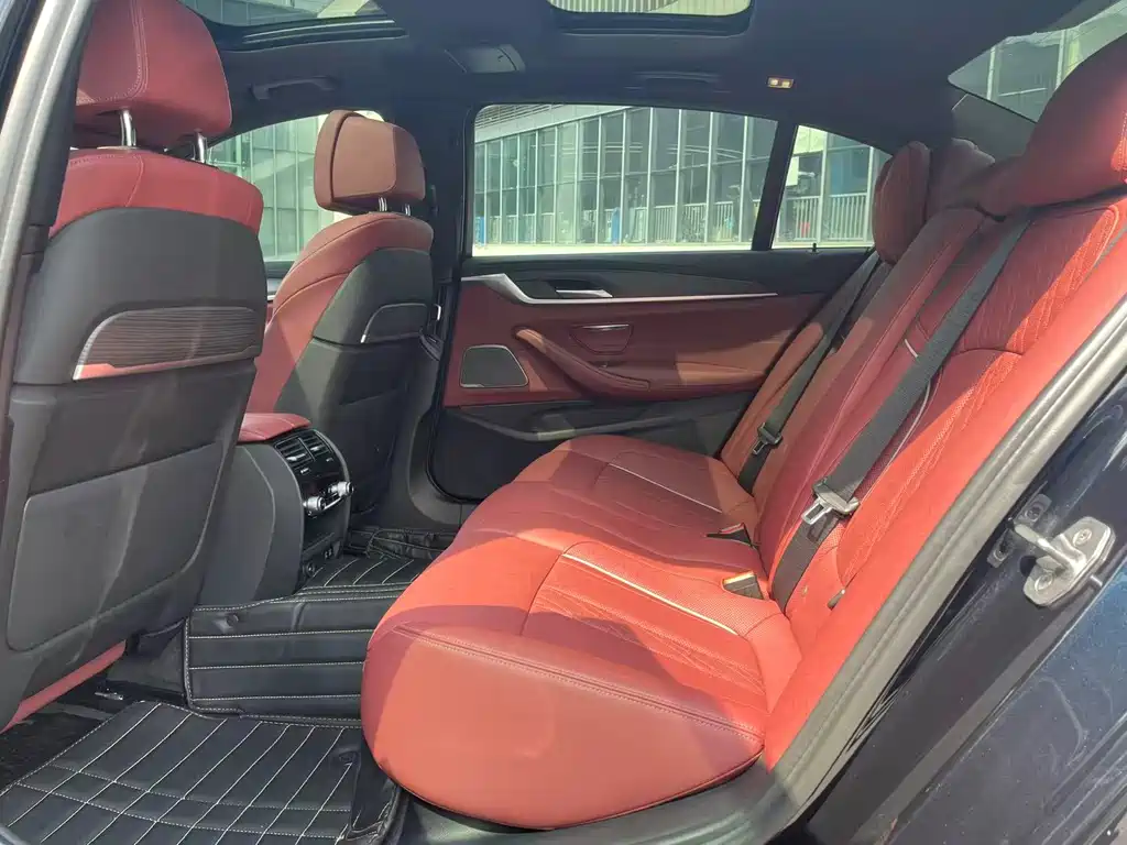 BMW 5 Series 2023