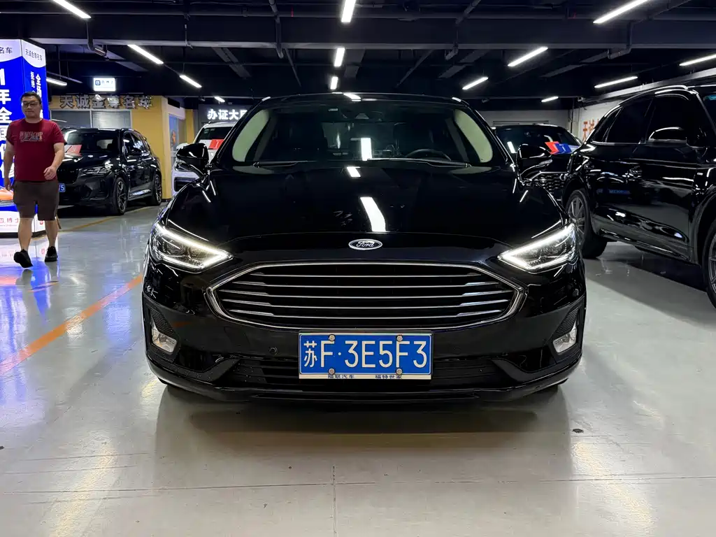 Ford Mondeo 2019 — фото 15
