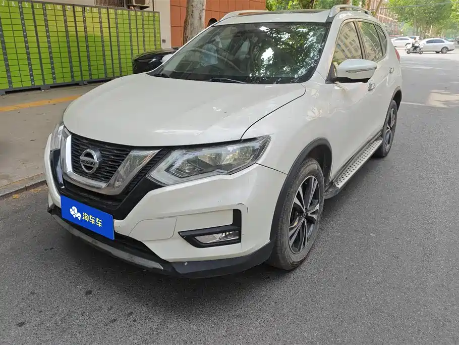Nissan X-Trail 2017 — фото 1