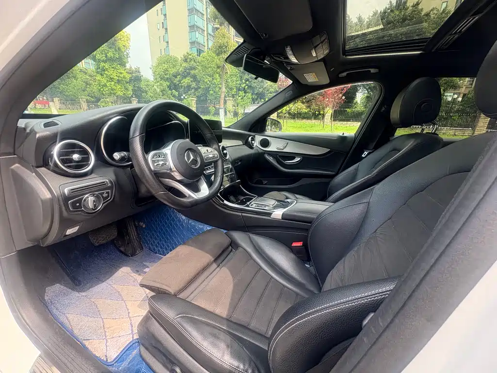 Mercedes-Benz C-Class 2020 — фото 12