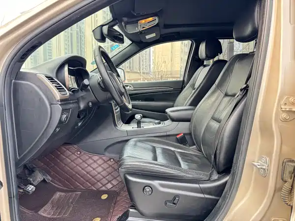 Jeep Grand Cherokee 2015