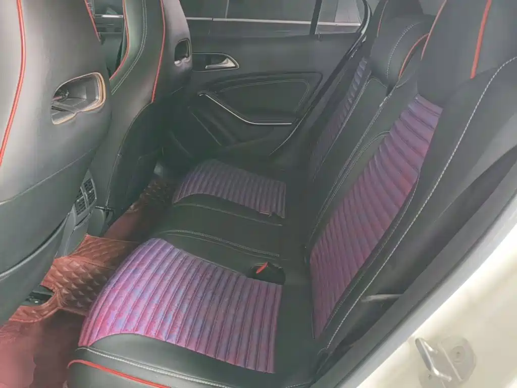 Mercedes-Benz GLA 2018 — фото 17