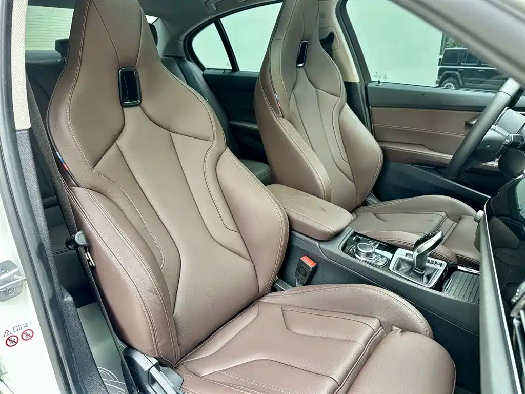 BMW 1 Series 2023