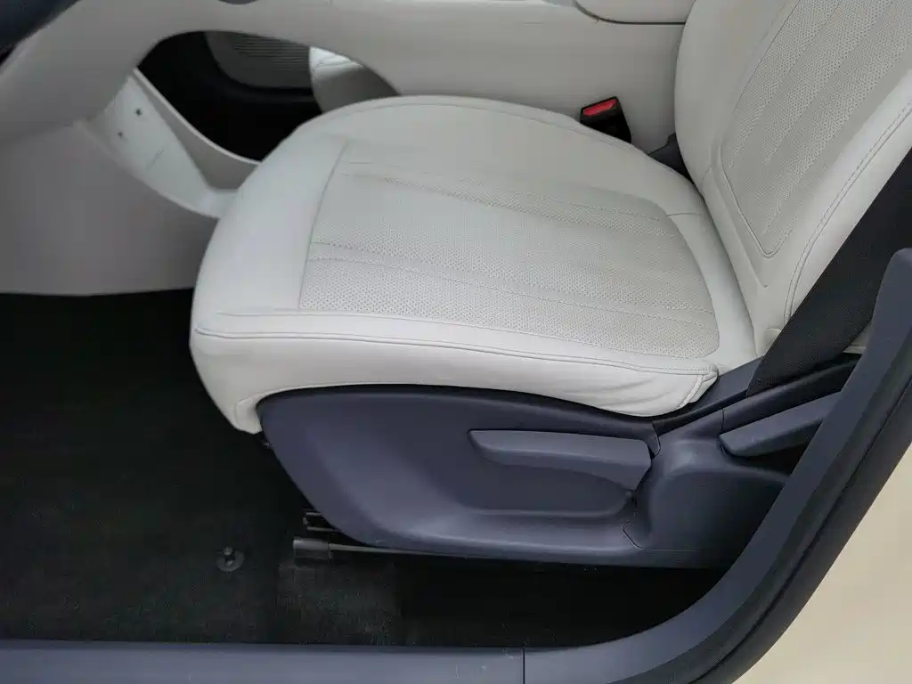 Geely Galaxy Starwish 2025 — фото 20