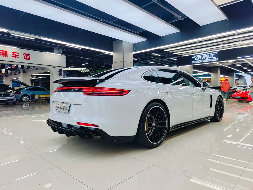 Porsche Panamera 2017 — фото 6