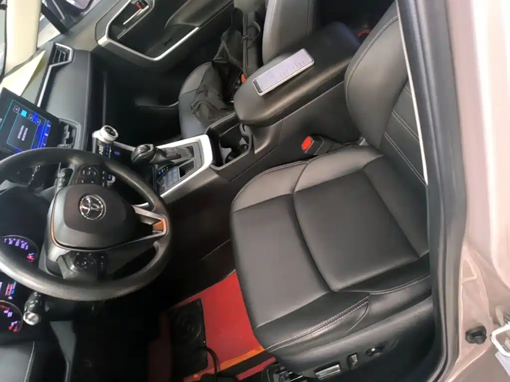 Toyota Wildlander 2021 — фото 15