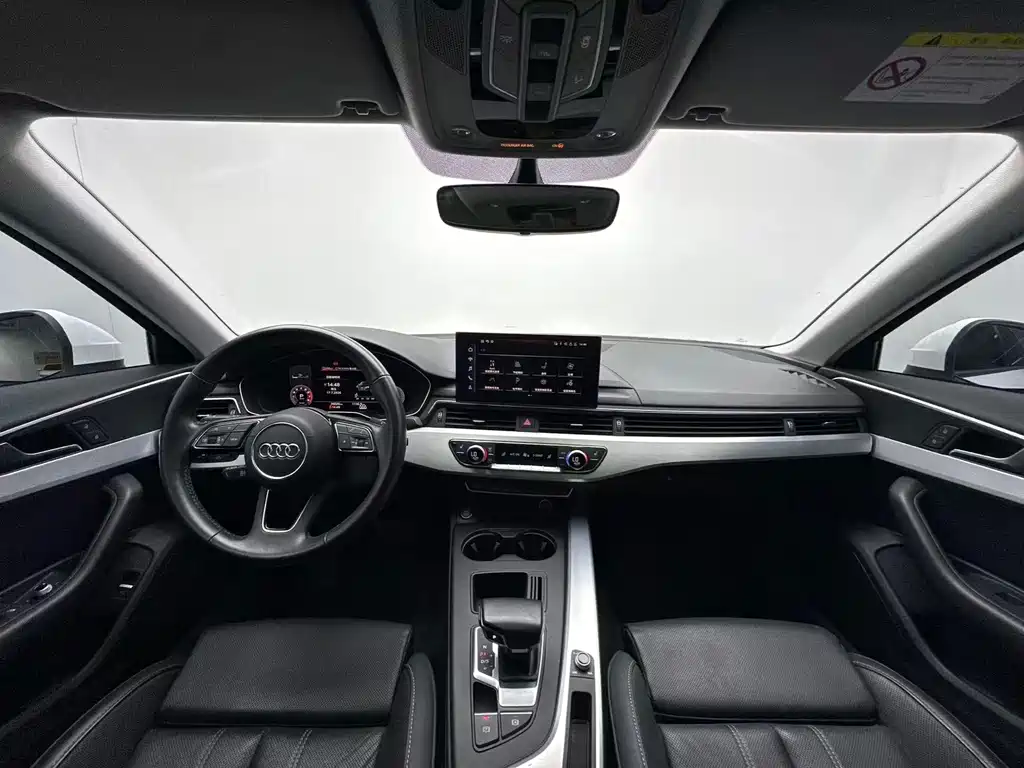 Audi A4L 2021