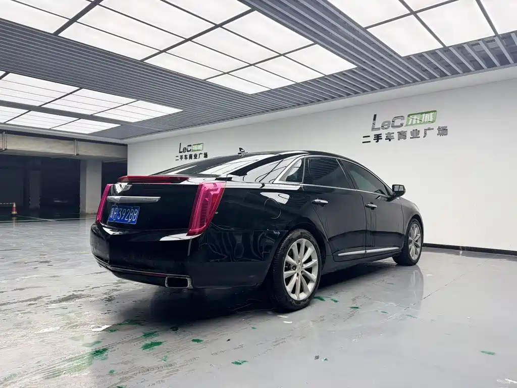 Cadillac XTS 2015 — фото 21