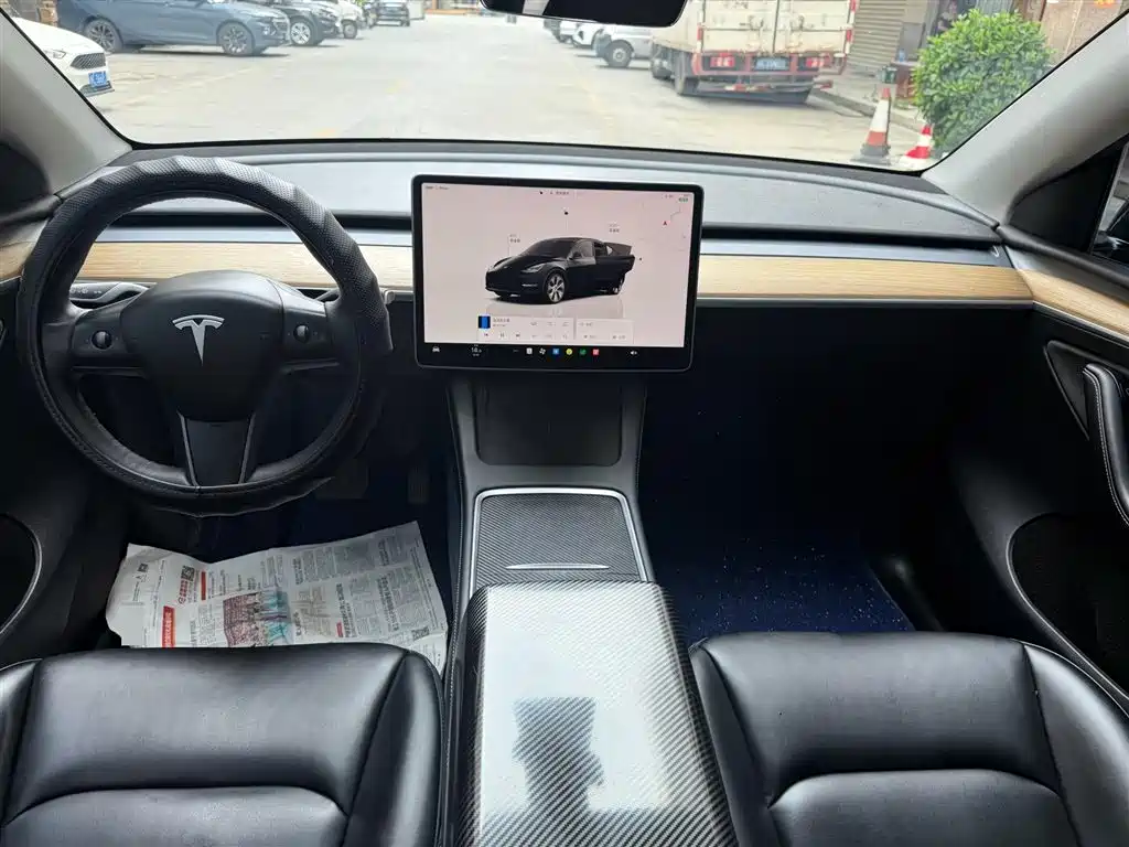 Tesla Model Y 2022 — фото 12