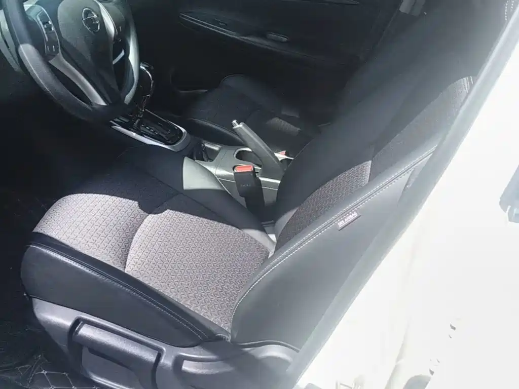 Nissan Tiida 2019 — фото 15
