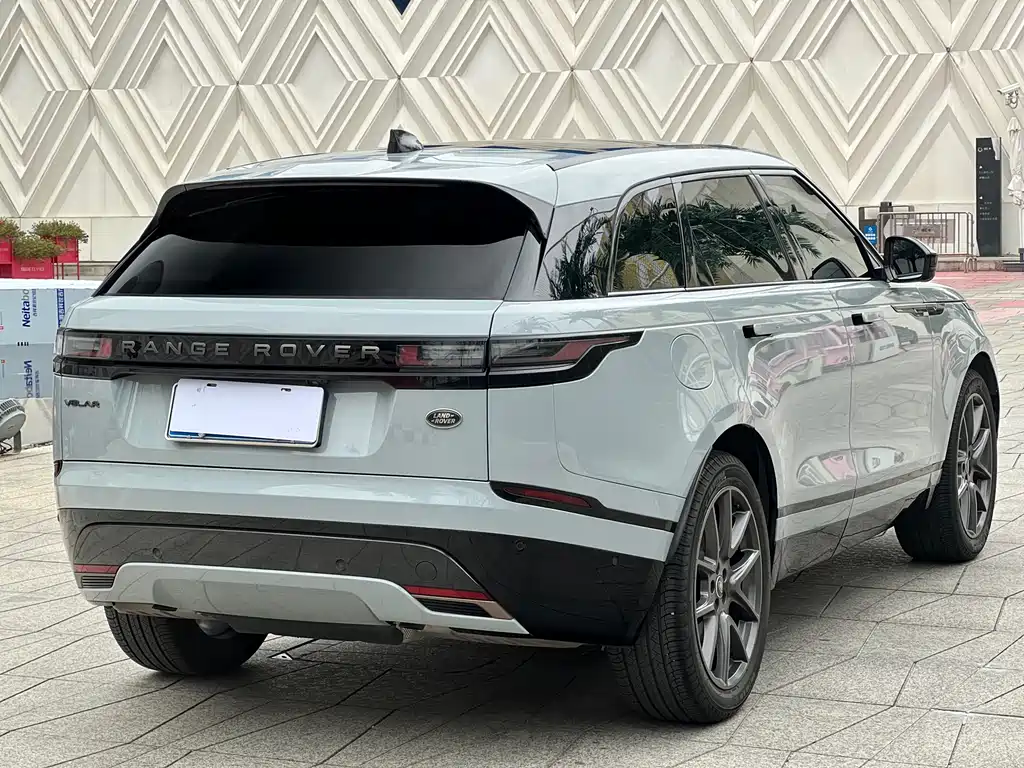 Land Rover Velar 2024 — фото 6