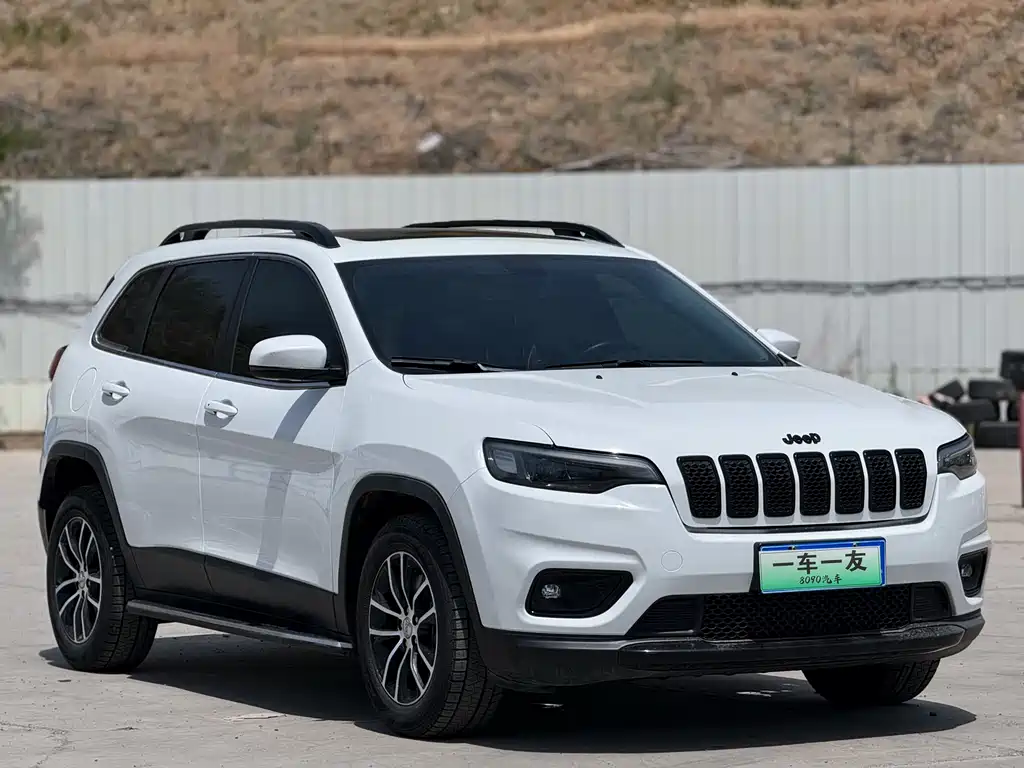 Jeep Cherokee 2019 — фото 3