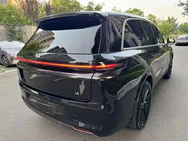 Li Auto L8 2023