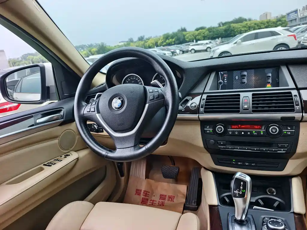 BMW X6 2011 — фото 12