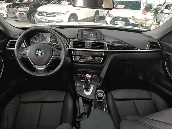 BMW 3 Series GT 2018