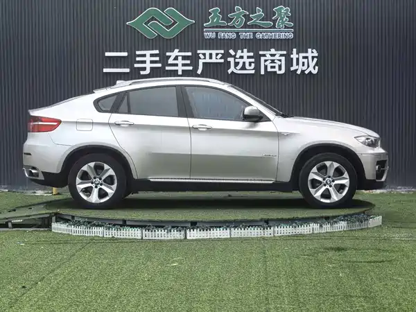 BMW X6 2011