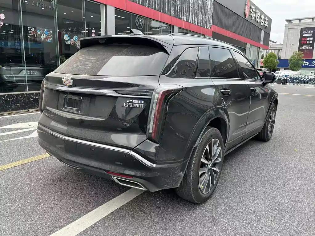 Cadillac XT5 2025 — фото 17