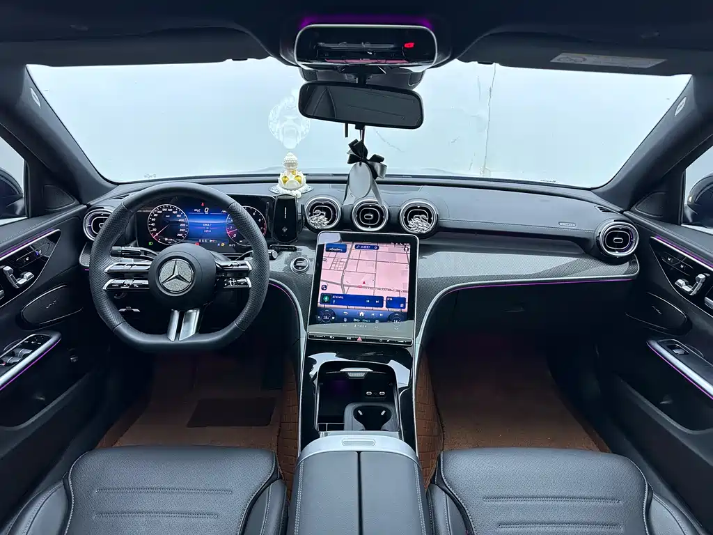 Mercedes-Benz C-Class 2025 — фото 16