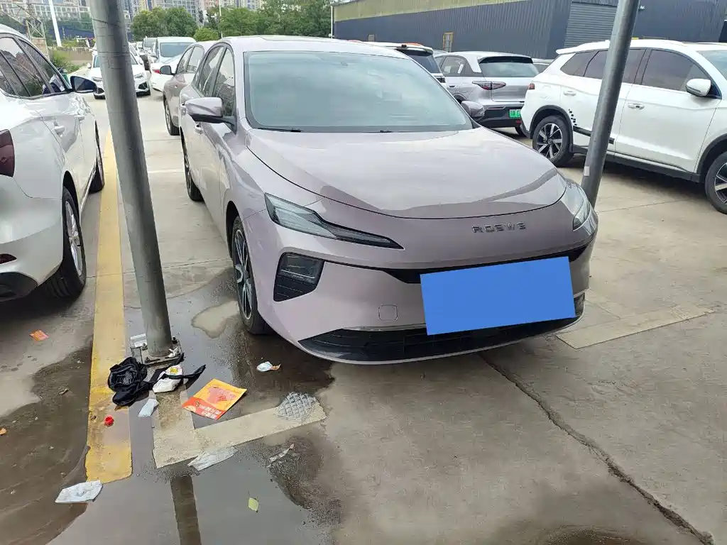 Roewe D6 2025