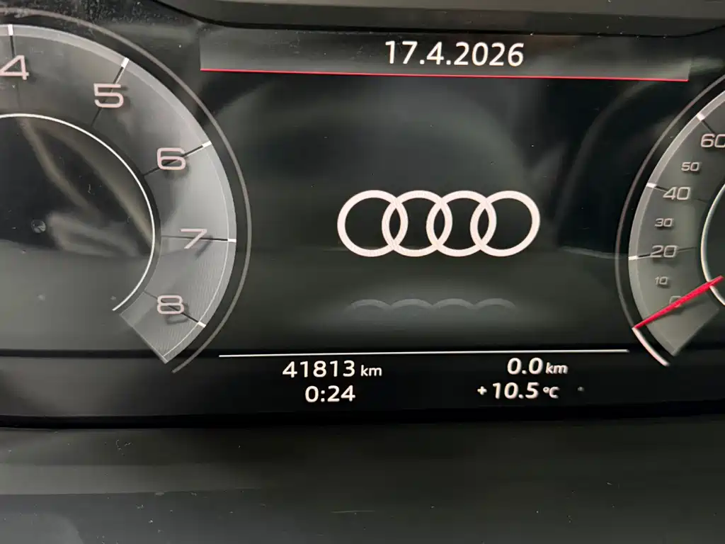 Audi Q3 2022 — фото 23