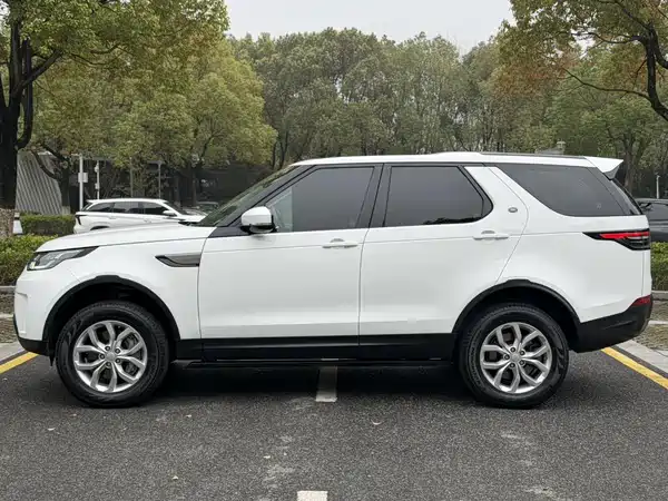 Land Rover Discovery 2019