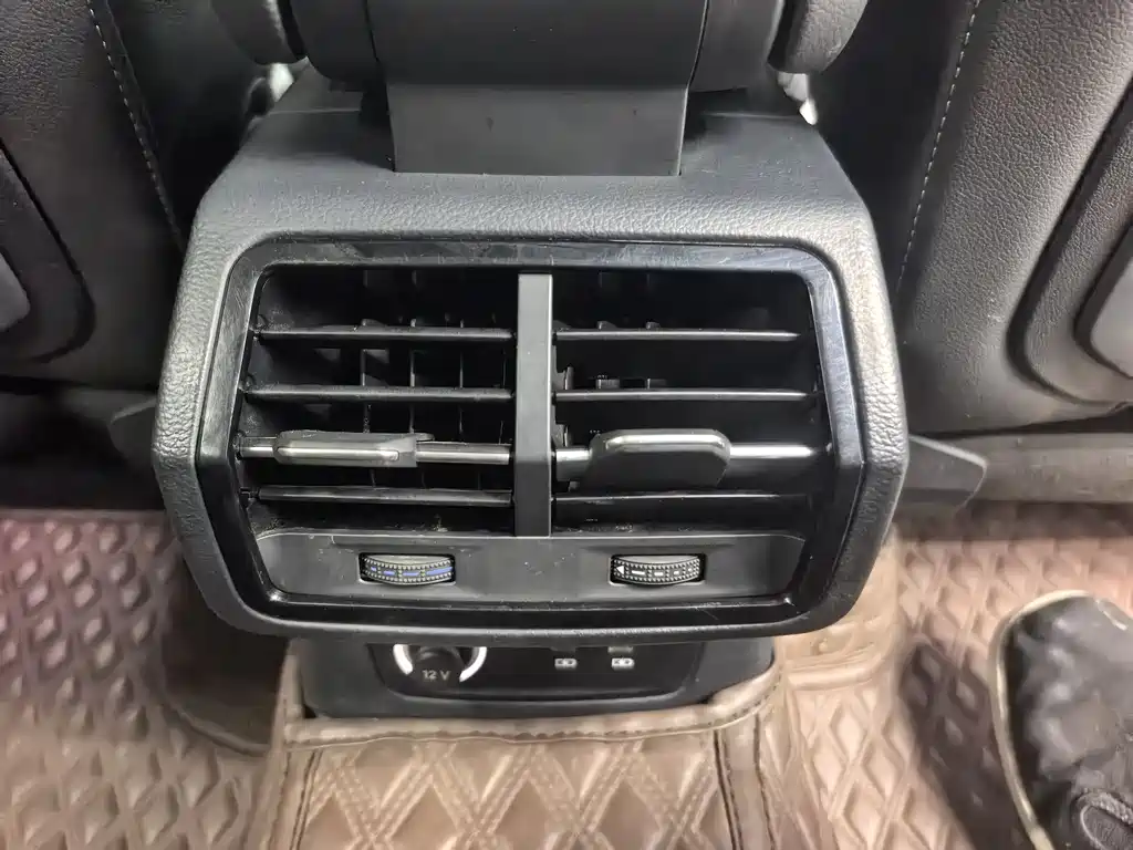 Audi Q3 2023 — фото 10