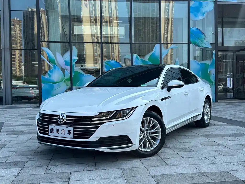 Volkswagen CC 2020 — фото 1