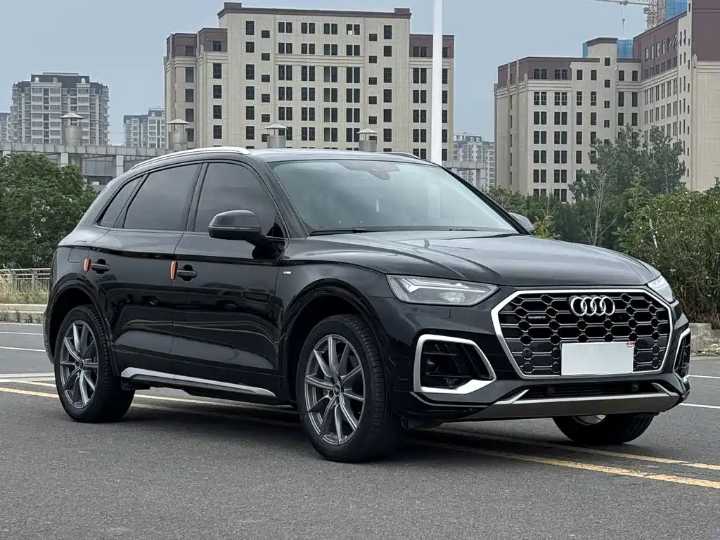 Audi Q5L 2022 — фото 3