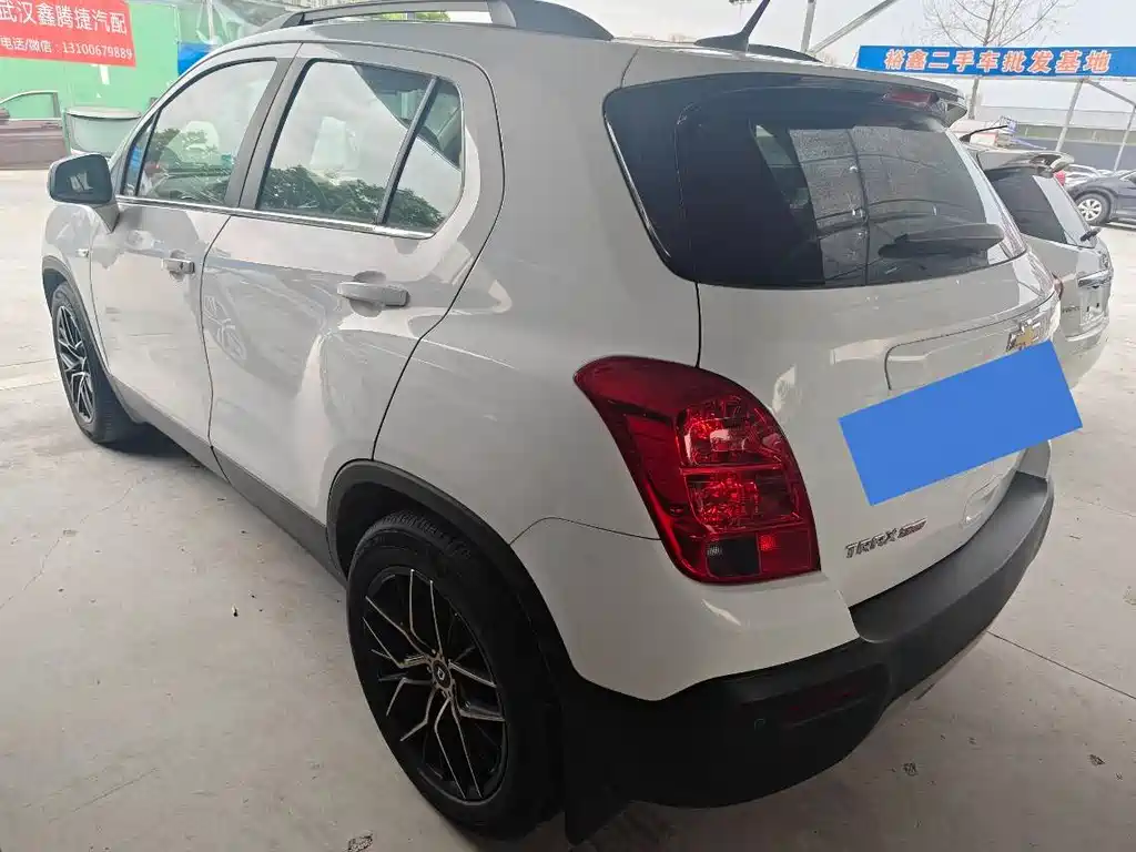 Chevrolet Trax 2015 — фото 13